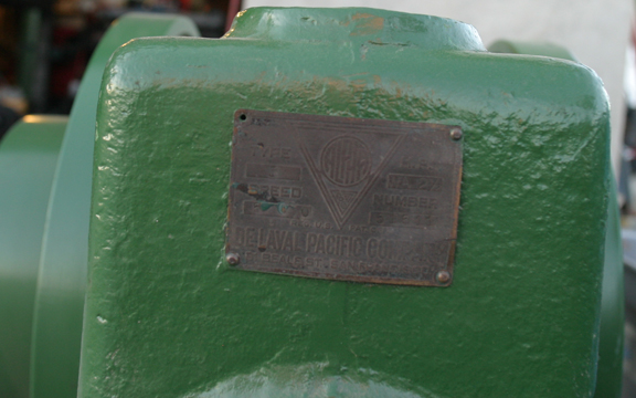 Antique De Laval 2 1/2 HP&nbsp;Hit and Miss Cylinder Engine